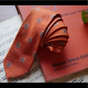 Brooks Brothers 100% silk tie Made in USA